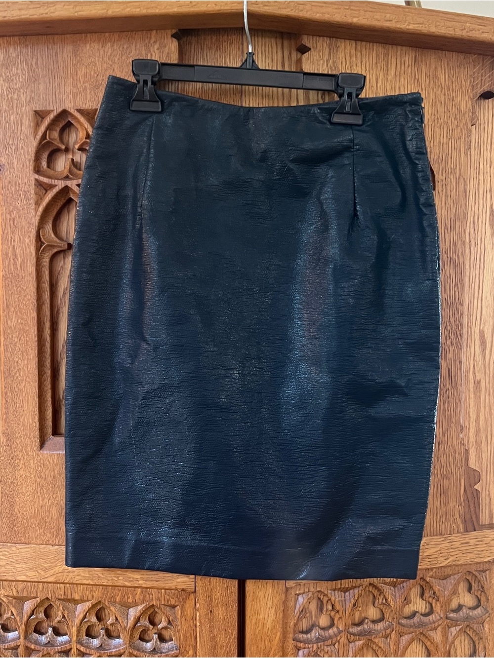 Classic Dark Blue Pencil Skirt - Sleek Professional Styling